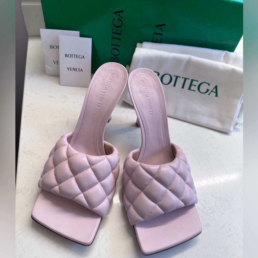 Brand New Bottega Venetta Padded Quilted Leather Mule ✨ - Picture 1 of 10